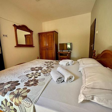 Casa Family Hotel Улцин Екстериор снимка