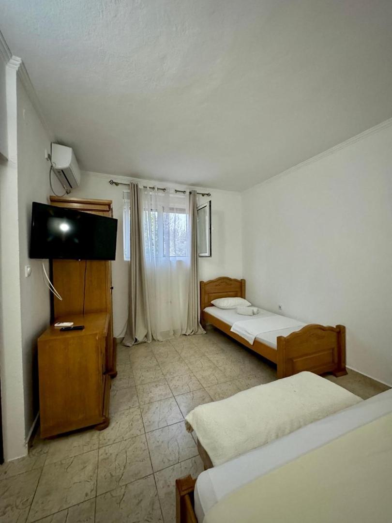 Casa Family Hotel Улцин Екстериор снимка