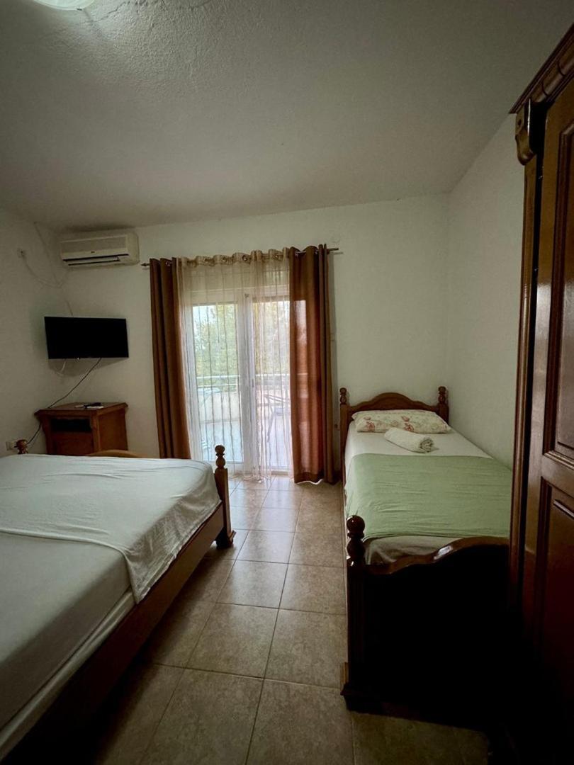 Casa Family Hotel Улцин Екстериор снимка