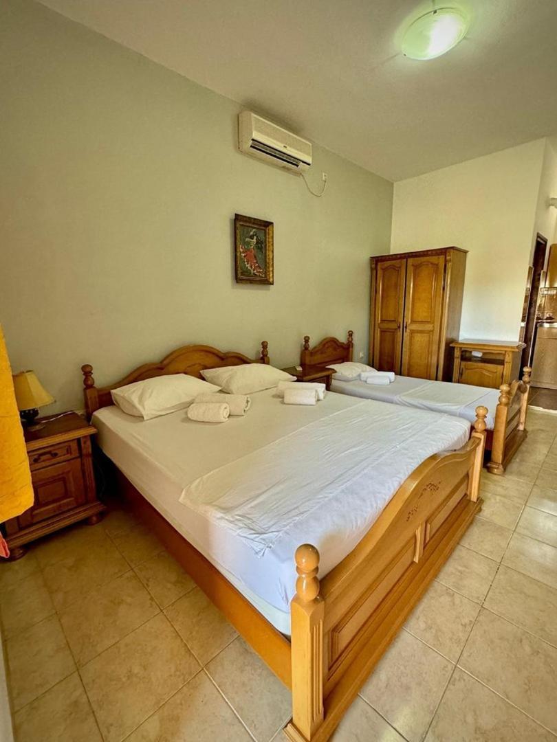 Casa Family Hotel Улцин Екстериор снимка